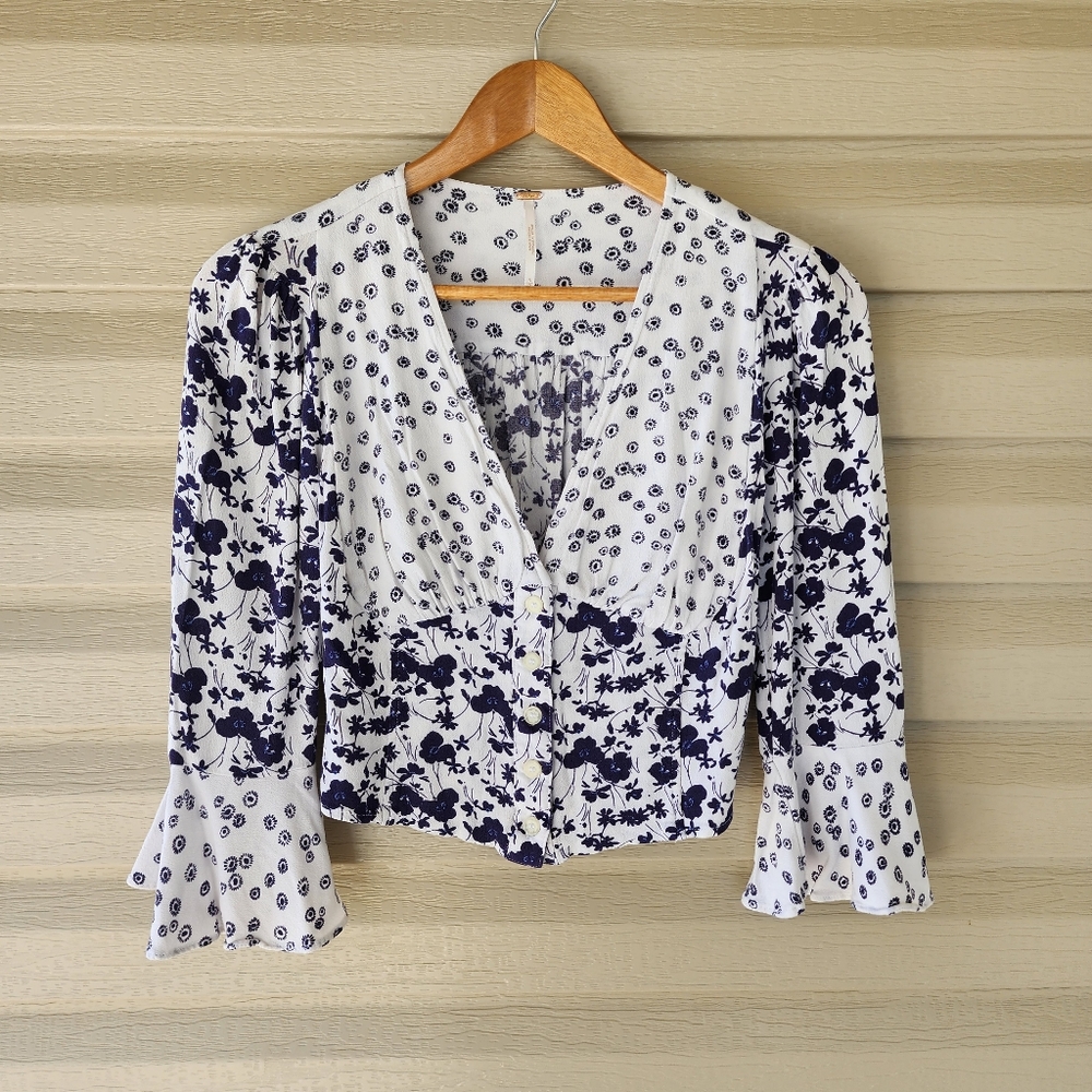 Free People lady bohemian bell sleeve crop top - Picture 11 of 13